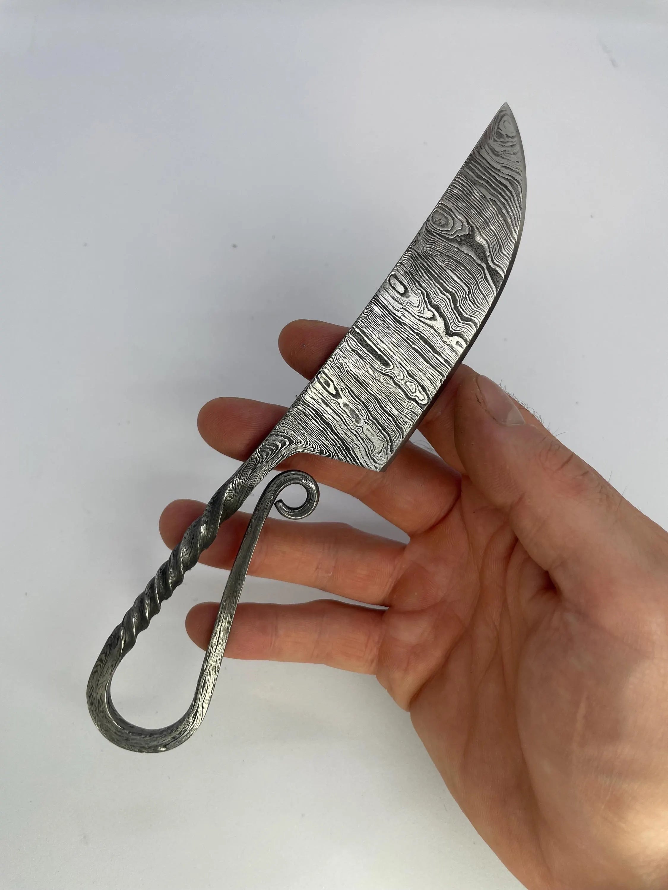 Ladder Damascus Blacksmith Knife